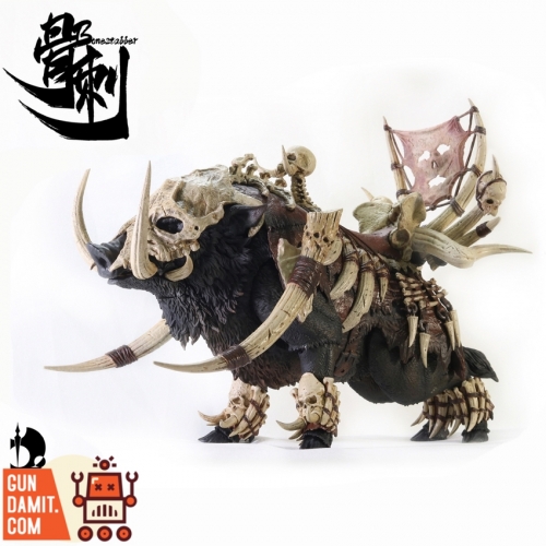 D20 Studio 1/12 Giant Wild Boar Bonestabber Black Version
